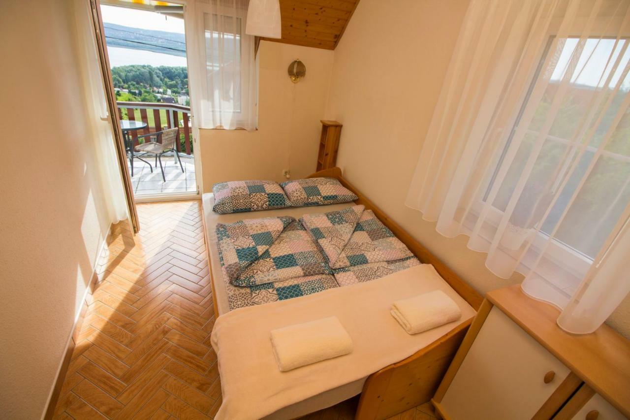 Szepkilatas Vendeghaz Villa Balatonfuzfo Ngoại thất bức ảnh