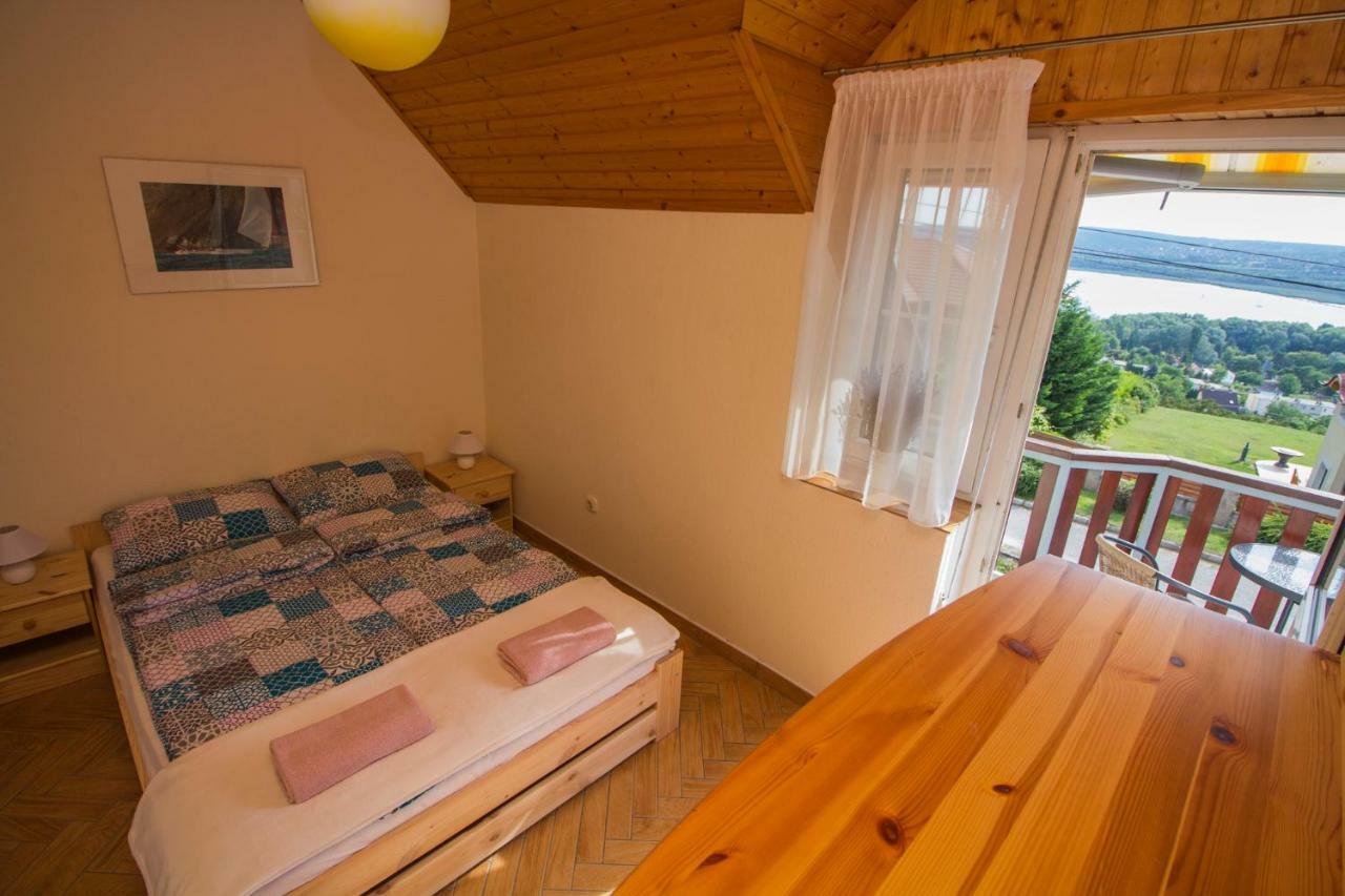 Szepkilatas Vendeghaz Villa Balatonfuzfo Ngoại thất bức ảnh