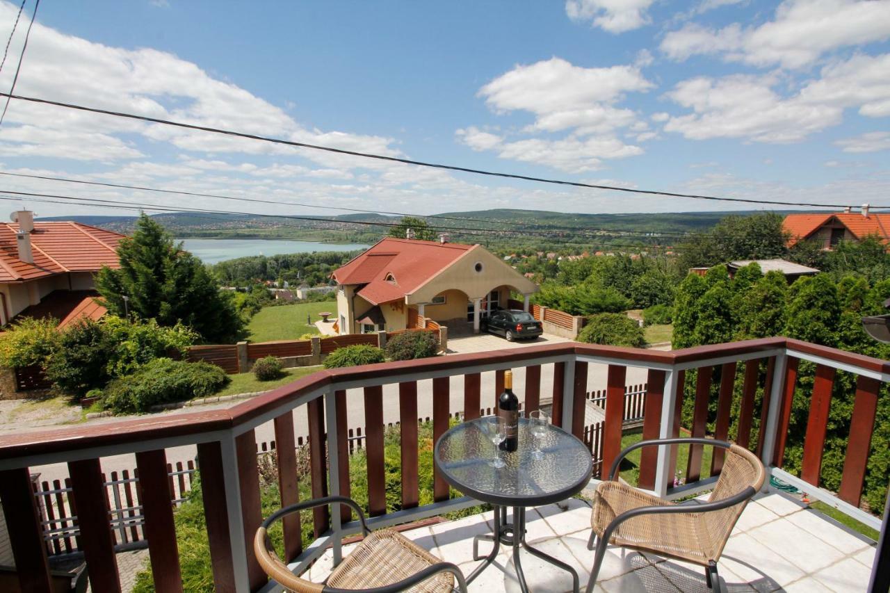 Szepkilatas Vendeghaz Villa Balatonfuzfo Ngoại thất bức ảnh