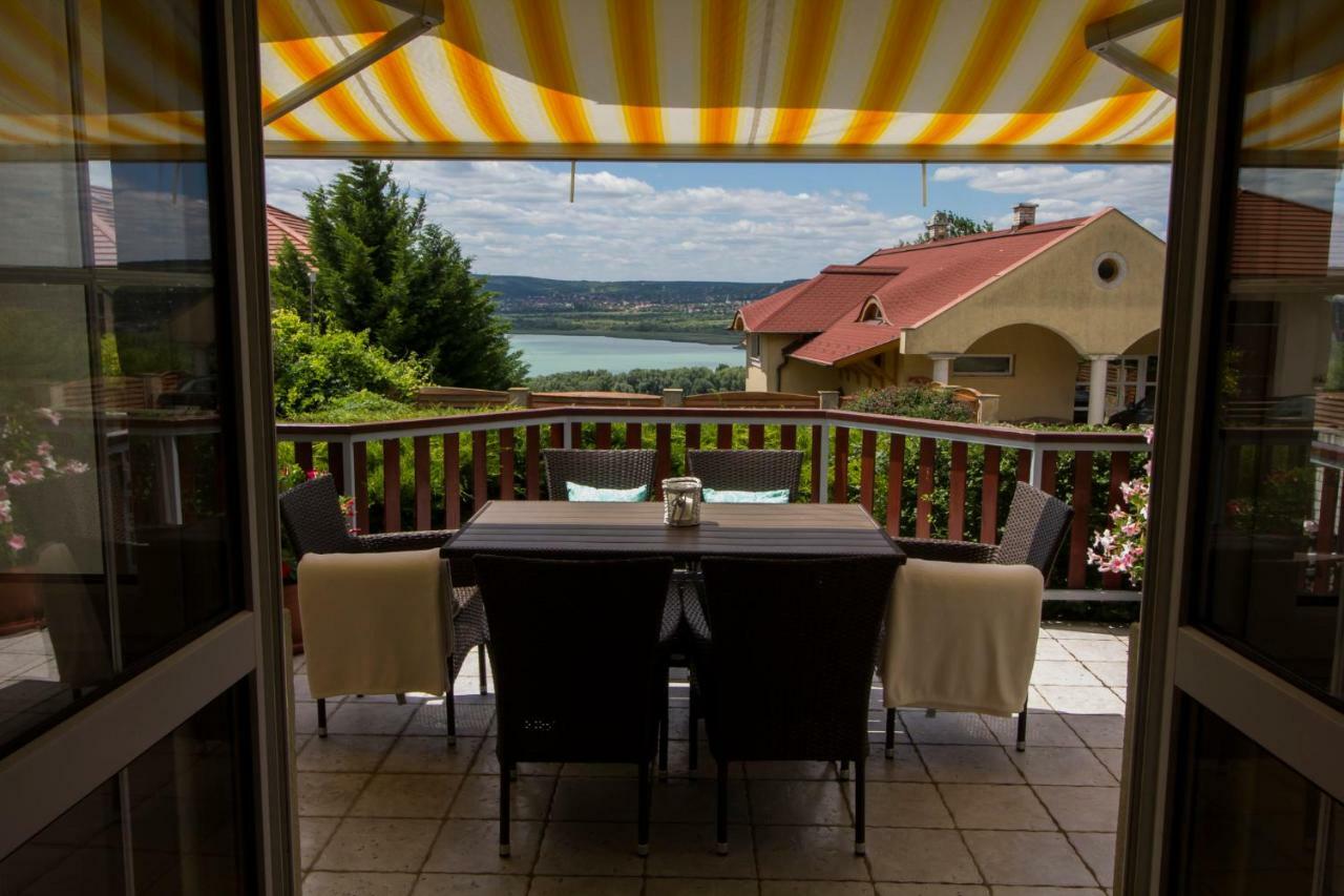 Szepkilatas Vendeghaz Villa Balatonfuzfo Ngoại thất bức ảnh