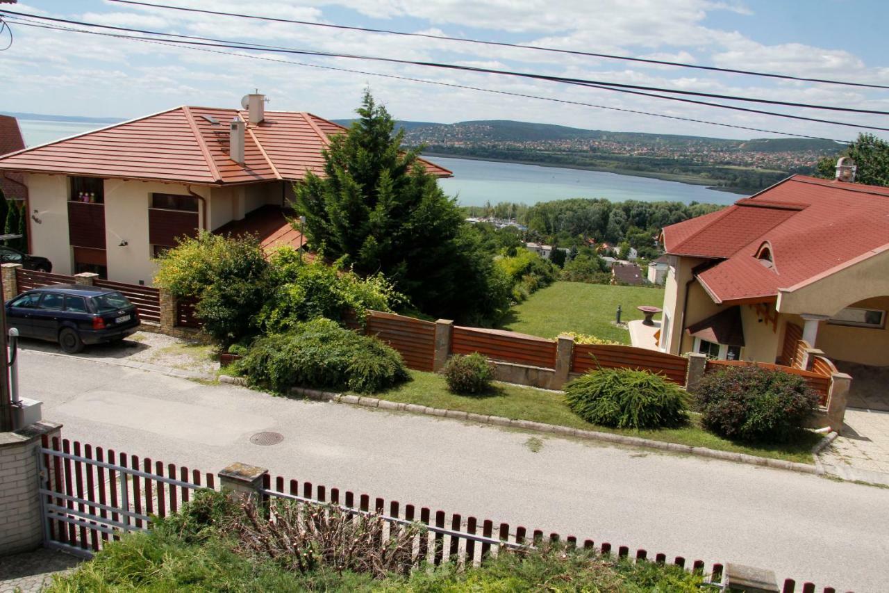 Szepkilatas Vendeghaz Villa Balatonfuzfo Ngoại thất bức ảnh